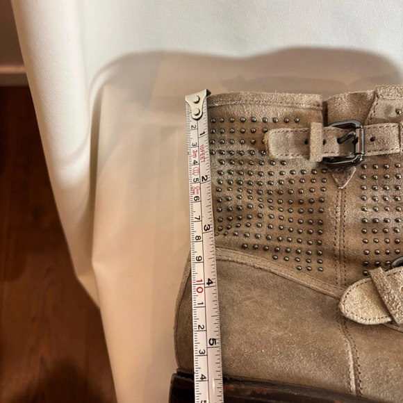 COACH Sz 8B Gates Moto Style Suede Ankle Boots Studded Chunky Sole Rounded Toe - Picture 9 of 16